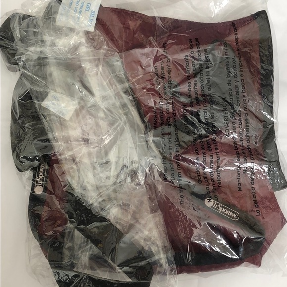 ✔️SOLD NWT LeSportsac Drawstring Crossbody Bag - Picture 7 of 7